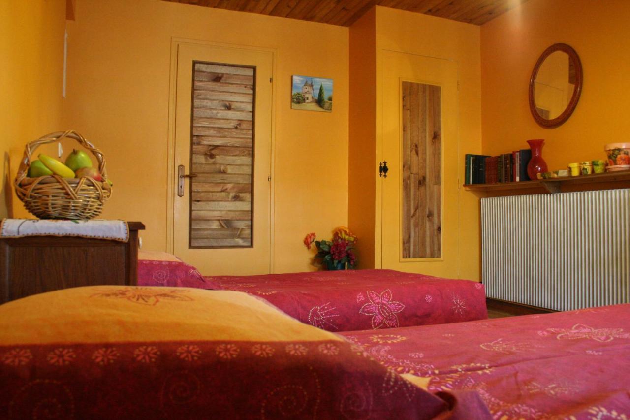 Les Pascals Bed & Breakfast Saint-Paul-lès-Romans Exterior photo